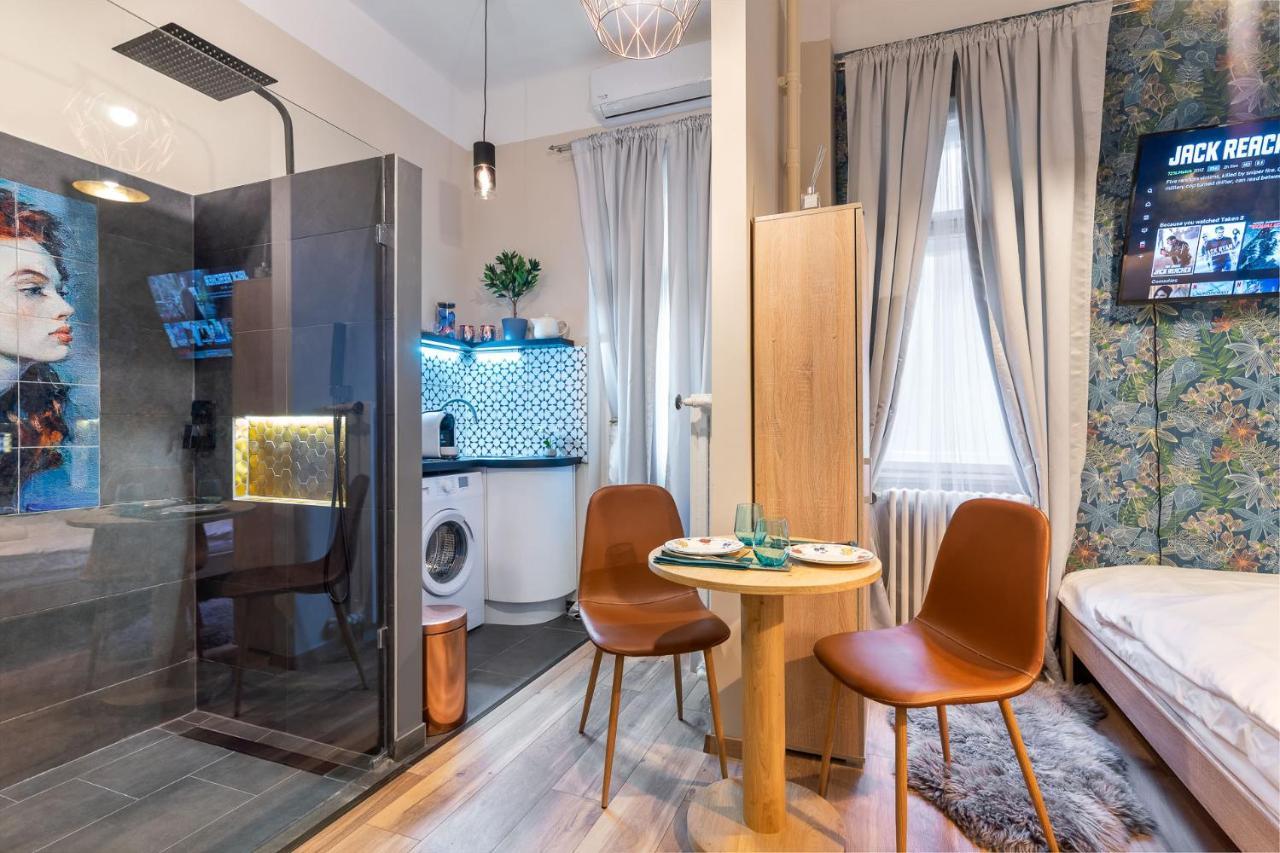 Economy Downtown Design Apartments - Free Parking - Balcony - Super Puplic Transport - Ac Budapest Ngoại thất bức ảnh