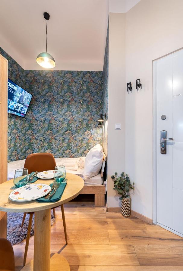 Economy Downtown Design Apartments - Free Parking - Balcony - Super Puplic Transport - Ac Budapest Ngoại thất bức ảnh