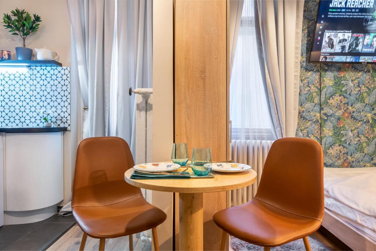 Economy Downtown Design Apartments - Free Parking - Balcony - Super Puplic Transport - Ac Budapest Ngoại thất bức ảnh