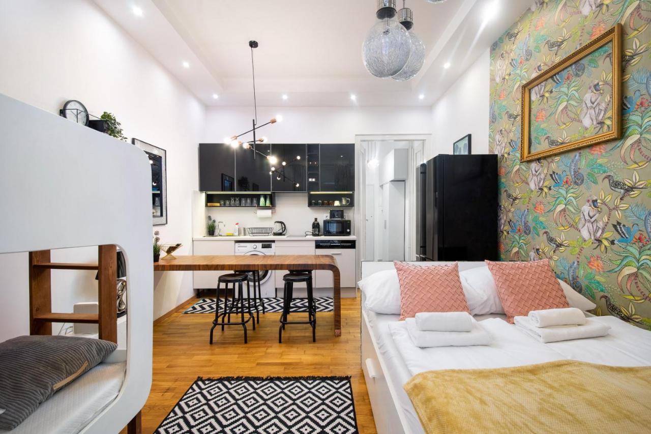 Economy Downtown Design Apartments - Free Parking - Balcony - Super Puplic Transport - Ac Budapest Ngoại thất bức ảnh