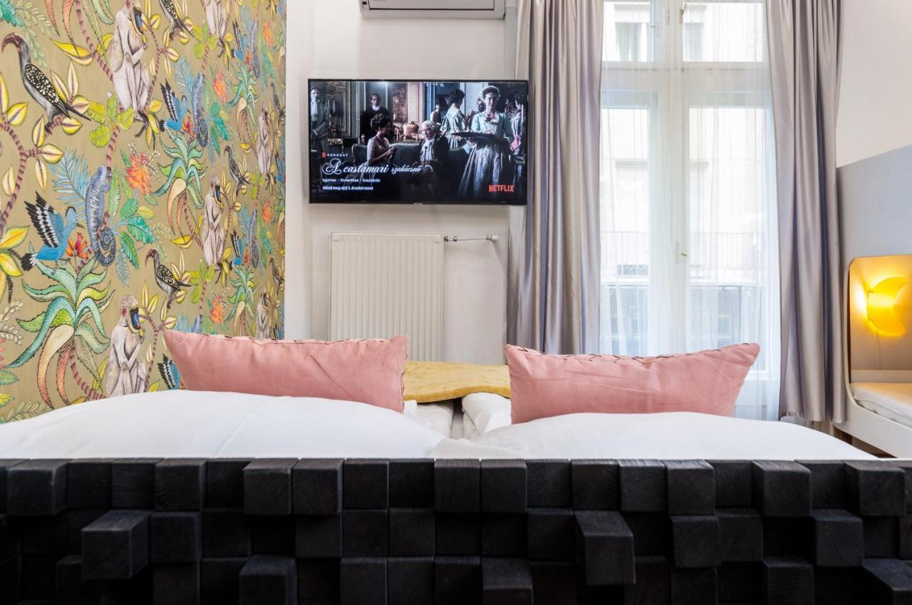 Economy Downtown Design Apartments - Free Parking - Balcony - Super Puplic Transport - Ac Budapest Ngoại thất bức ảnh